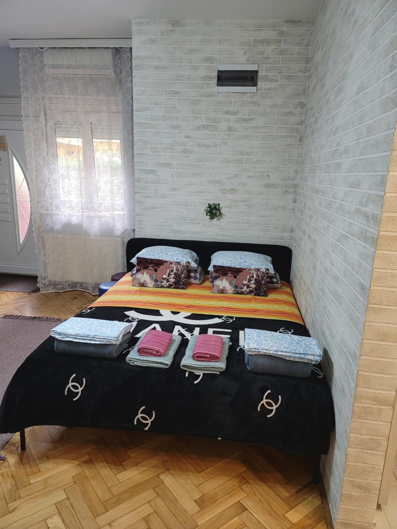 Apartman "Garden" 노비사드 외부 사진